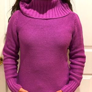 Old Navy Purple / pink  turtle neck sweater!